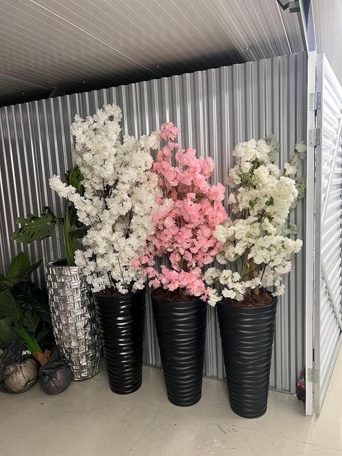 Mooi vazen met bloesemboom, Huis en Inrichting, Woonaccessoires | Vazen, Zo goed als nieuw, Wit, Minder dan 50 cm, Aardewerk of Porselein