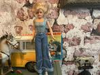 Mattel Barbie vintage op haar rug Indonesia 1966, Verzamelen, Ophalen of Verzenden, Gebruikt, Pop