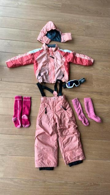 Vrolijk leuk kinderskikleding-setje beschikbaar voor biedingen