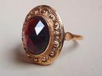 Antieke, 14 karaat gouden ring met granaat, Antiek en Kunst, Ophalen of Verzenden