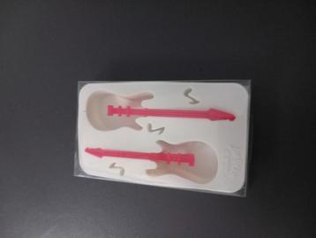 Gitaren ijsblokjes nieuw beschikbaar voor biedingen