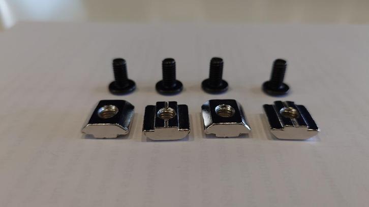 Set van 4 M6 T-moeren + schroeven voor Fanatec CSL DD / GT D, Spelcomputers en Games, Games | Overige, Nieuw, Racen en Vliegen