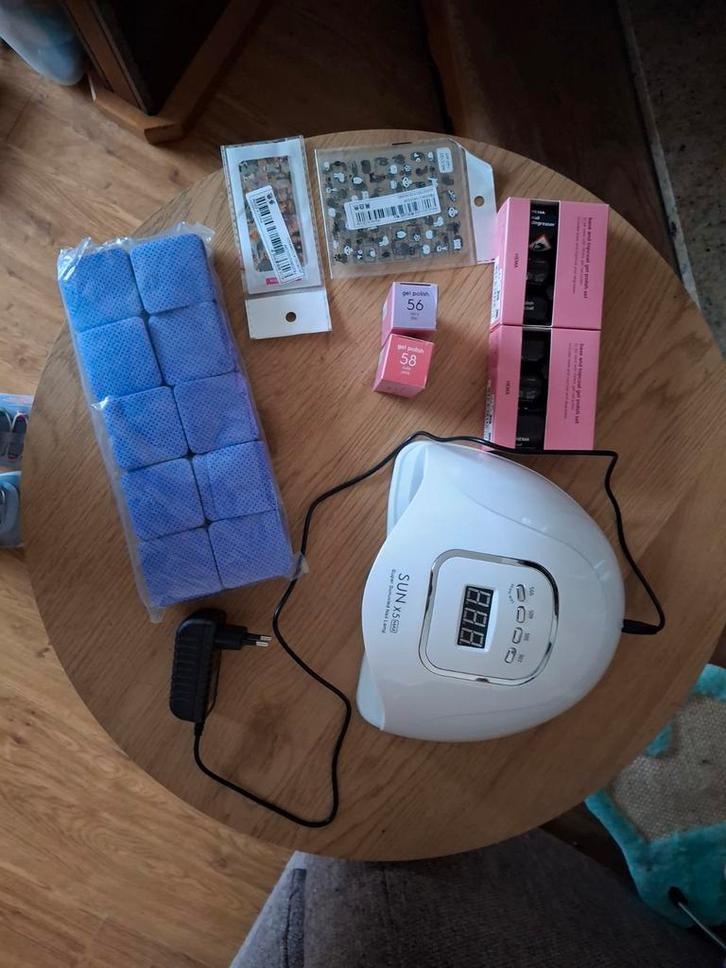 Gel nagel set, Sieraden, Tassen en Uiterlijk, Uiterlijk | Cosmetica en Make-up, Zo goed als nieuw, Toebehoren, Handen en Nagels