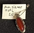 Hanger, Sieraden, Tassen en Uiterlijk, Ophalen of Verzenden, Zo goed als nieuw, Met edelsteen, Rood