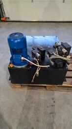 Hydrauliek unit met ventielenblok en Hydrauliekpomp, Ophalen of Verzenden, Zo goed als nieuw