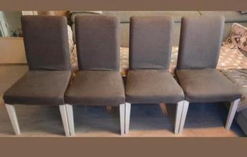 stoelen netjes was&verwisselbare hoezen 4 v €65 &1 kast €99 beschikbaar voor biedingen