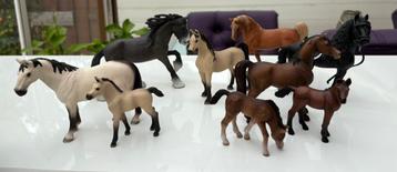 Schleich Paarden collectie 9 stuks + opbergkoffer beschikbaar voor biedingen