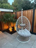 Egg Hangstoel, Huis en Inrichting, Stoelen, Ophalen, Zo goed als nieuw, Wit, Eén