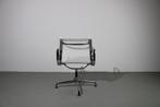 Vitra Eames EA 108 , Chroom, wit Netweave, Huis en Inrichting, Vijf, Zes of meer stoelen, Metaal, Gebruikt, Wit