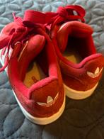 Adidas Samba - Rood - Maat 38 2/3 - Zo goed als nieuw!, Ophalen of Verzenden, Zo goed als nieuw, Rood, Sneakers of Gympen