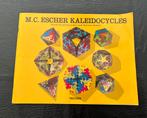 M.C. Escher Kaleidocycles paperback met uitvouwfiguren, Antiek en Kunst, Ophalen of Verzenden