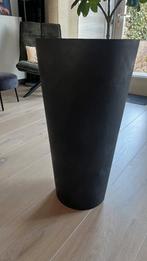 Hoge Bloempot zwart gevlekt. Nieuw!, Kunststof, Rond, Nieuw, Balkon