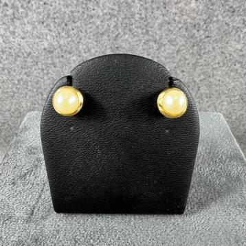 Gouden Oorbellen | 18k | 2g | knopjes met parel | 396000 beschikbaar voor biedingen