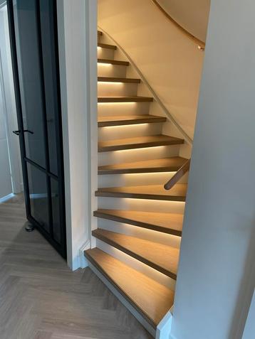 TRAPRENOVATIE PVC ACTIE!!! beschikbaar voor biedingen