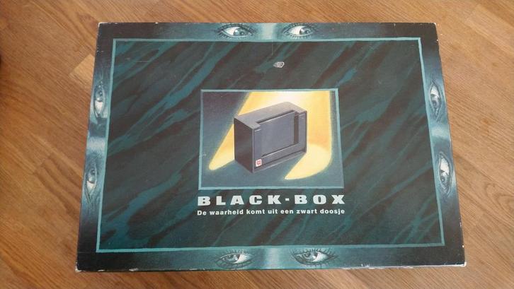 Black-box de waarheid komt uit een zwart doosje, Hobby en Vrije tijd, Gezelschapsspellen | Bordspellen, Zo goed als nieuw, Ophalen of Verzenden