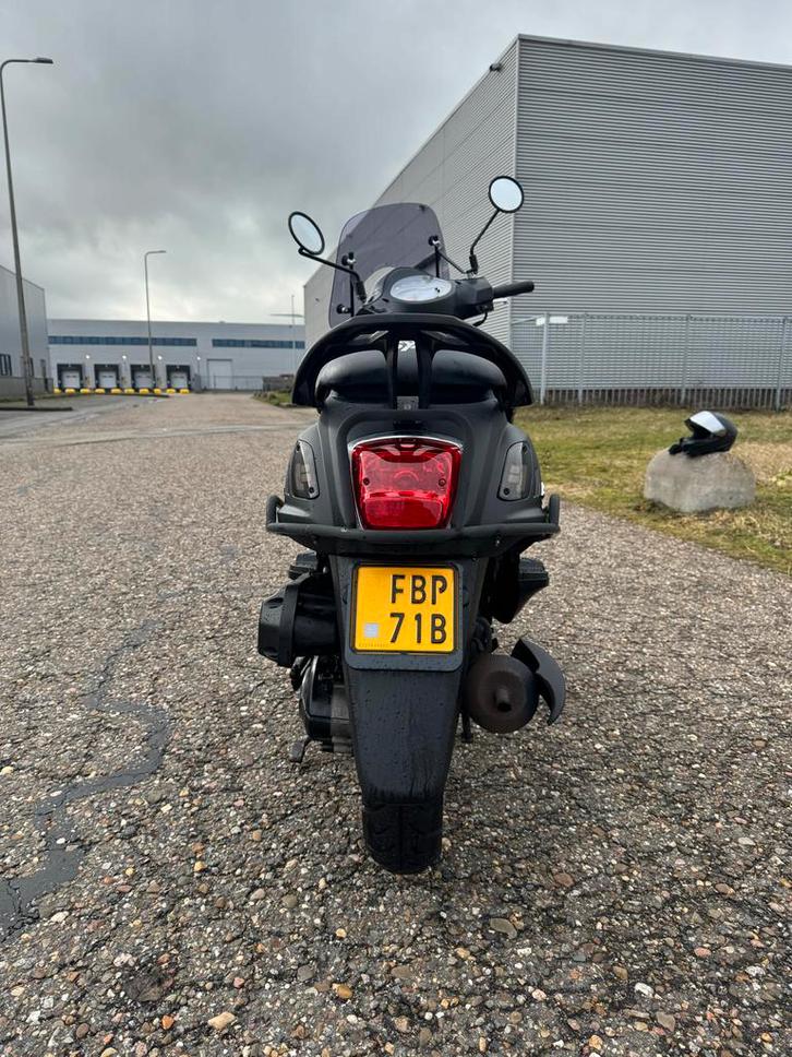 Sym Fiddle 2, Fietsen en Brommers, Scooters | SYM, Gebruikt, Fiddle, Maximaal 45 km/u, Benzine, Ophalen