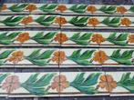 9 stuks jugendstil randtegels met opgelegd blad en bloem