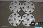 Set 16 inch wieldoppen Audi Q2 81A601147, Auto-onderdelen, Banden en Velgen, Gebruikt, Band(en)
