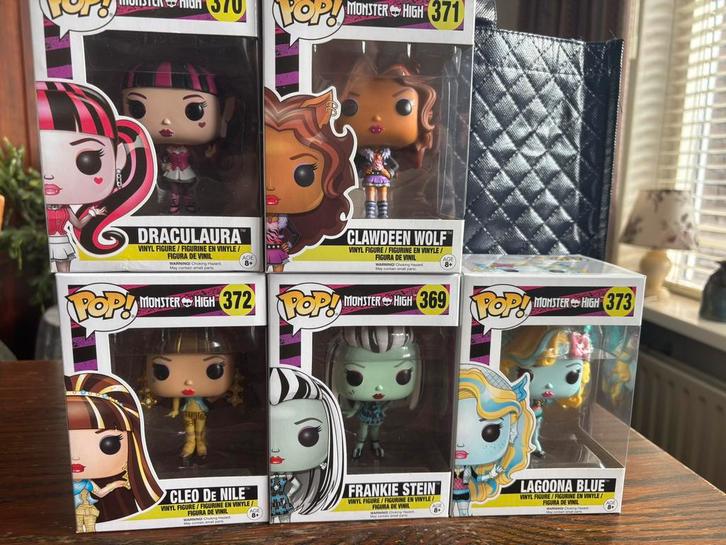 Funko pops Monster High Draculaura Clawdeen Lagoona Cleo, Hobby en Vrije tijd, Verzamelkaartspellen | Pokémon, Zo goed als nieuw