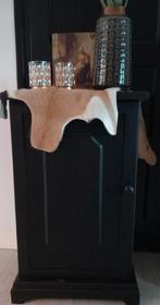 Stoer & Sober mat zwarte kast, Huis en Inrichting, Ophalen