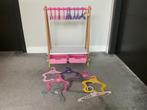 Poppen kleding kast incl kleding hangers, Ophalen of Verzenden, Zo goed als nieuw, Jongen of Meisje