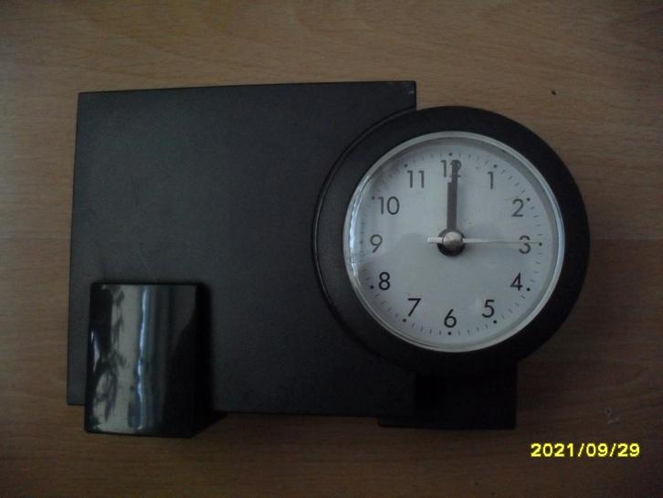 Bureauklokje, paperclips in houders, perforator NIEUW + ZGAN, Diversen, Bureau-accessoires, Nieuw, Ophalen of Verzenden