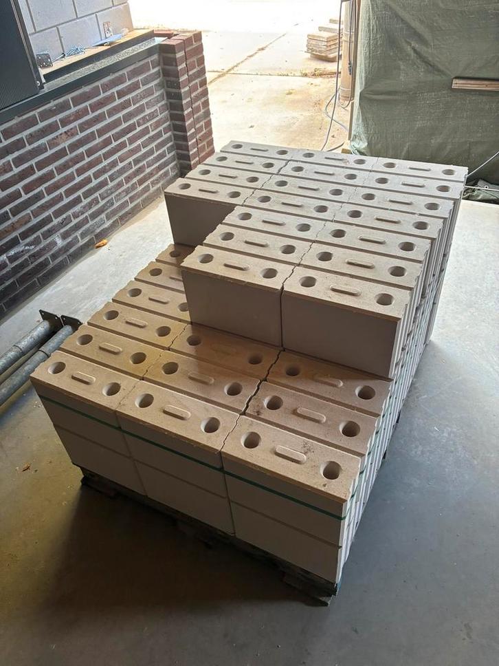 Calduran lijmblokken (V-blokken) en lijm, Doe-het-zelf en Verbouw, Metselstenen, Zo goed als nieuw, Kalkzandstenen, Ophalen