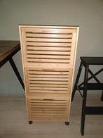 kastje met wielen hout, Ophalen