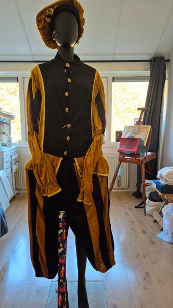 Sint& Piet  beschikbaar voor biedingen