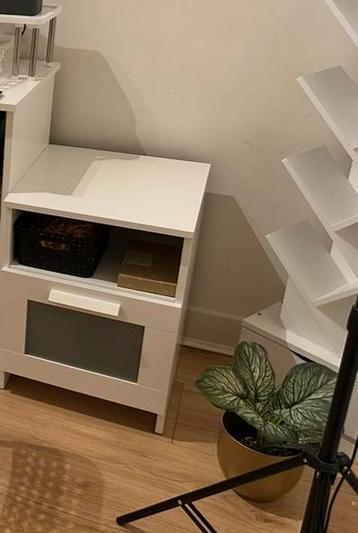 IKEA Nachtkastje 39x53x41 beschikbaar voor biedingen