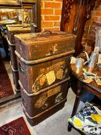 Antieke reiskoffer (stickers van oa. Holland Amerika Lijn), Sieraden, Tassen en Uiterlijk, Koffers, Ophalen, Overige materialen