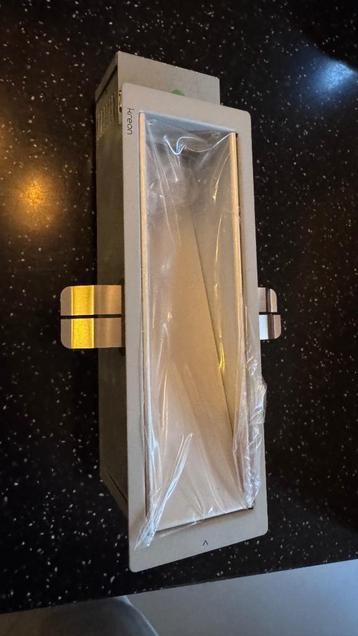 Kreon ingebouwde wandlamp grijs met witte binnenkant beschikbaar voor biedingen