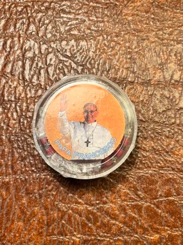 2x Rozenkrans Paus Franciscus beschikbaar voor biedingen