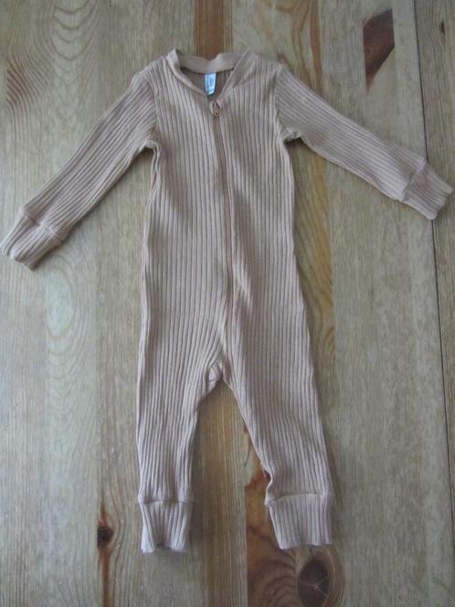 Lichtbruin (pyjama)pakje maat 62-68, Kinderen en Baby's, Babykleding | Maat 62, Zo goed als nieuw, Jongetje of Meisje, Pakje, Ophalen of Verzenden