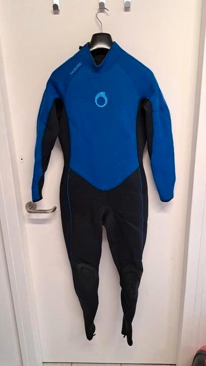 Neopreen wetsuits surfpakken 5 stuks maten M-L, Watersport en Boten, Watersportkleding, Gebruikt, Wetsuit, Dame of Heer, Ophalen of Verzenden