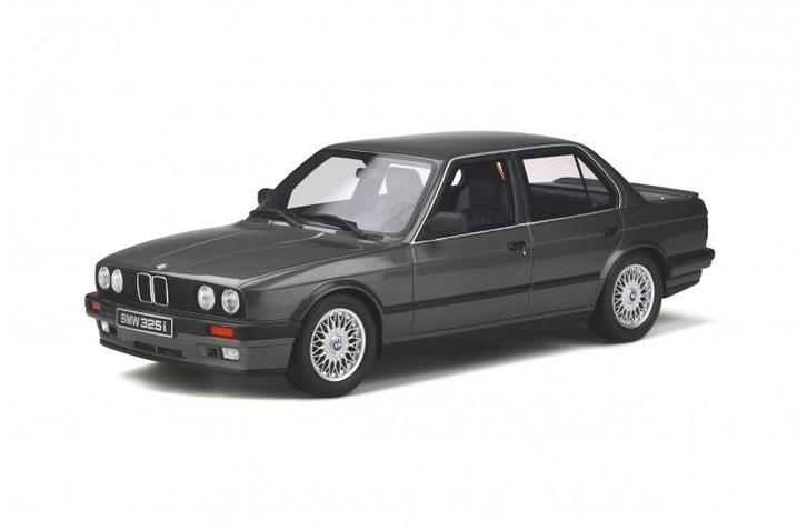 Ottomobile Bmw E30 325 i Sedan
Dolphin Grey
1/2000 1:18 Nieu, Hobby en Vrije tijd, Modelauto's | 1:18, Nieuw, Auto, OttOMobile