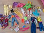 Grote partij Barbie kleding en accessoires, Ophalen of Verzenden, Gebruikt, Barbie
