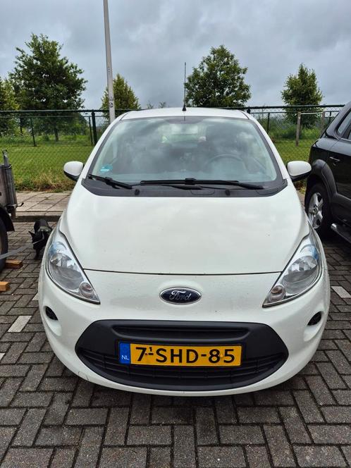 Ford Ka 1.2 69pk 2013 Wit, Auto's, Ford, Particulier, Ka, ABS, Airbags, Airconditioning, Bluetooth, Boordcomputer, Centrale vergrendeling