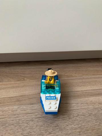 Lego 30017 politiemotorboot beschikbaar voor biedingen
