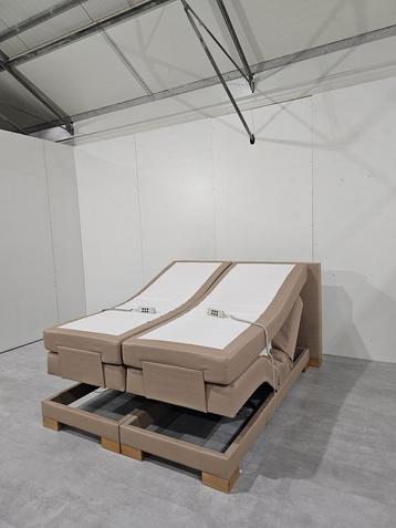 Elektrisch Boxspring 160x200  beschikbaar voor biedingen