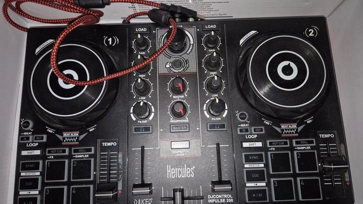 Hercules DJControl Inpulse 200 - DJ Controller, Muziek en Instrumenten, Dj-sets en Draaitafels, Zo goed als nieuw, Dj-set, Overige merken