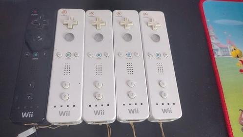 Nintendo Wii controllers 5 stuks, Spelcomputers en Games, Games | Nintendo Wii, Gebruikt, Avontuur en Actie, 2 spelers, Vanaf 3 jaar