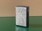 Unieke zilveren Zippo met matte gravering., Ophalen of Verzenden, Gebruikt, Aansteker