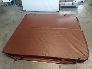 Geisoleerde cover tbv outdoor spa *LAATSTE* beschikbaar voor biedingen