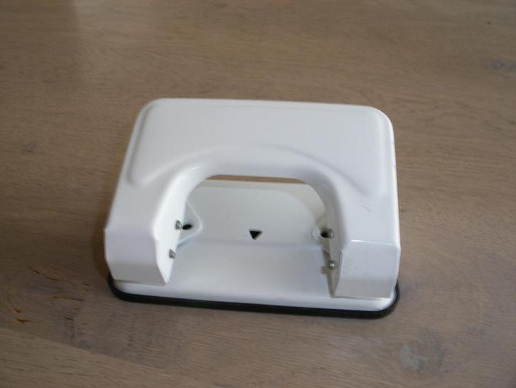PERFORATOR TWEE GAATS !!!!!!!!, Diversen, Bureau-accessoires, Zo goed als nieuw, Ophalen of Verzenden