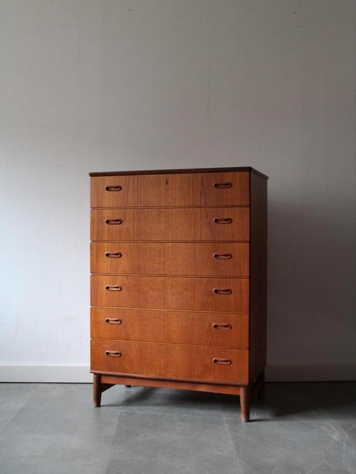 Vintage Deense ladekast in teak, Huis en Inrichting, Kasten | Ladekasten, Zo goed als nieuw, 100 tot 150 cm, 50 tot 100 cm, 25 tot 50 cm