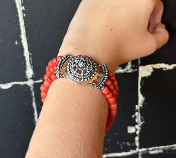 Bloedkoraal exclusieve antieke armband 14k slot goud groot beschikbaar voor biedingen
