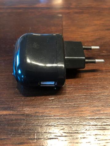 Prima stekker met USB aansluiting voor oplader beschikbaar voor biedingen