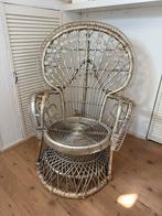 Vintage Pauwstoel - Eyecatcher voor je interieur!, Huis en Inrichting, Stoelen, Gebruikt, Overige kleuren, Riet of Rotan, Ophalen of Verzenden