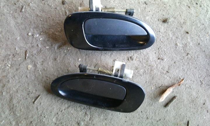 Set buitenste deurhendels Mazda 323f ba 1995, Auto diversen, Overige Auto diversen, Ophalen of Verzenden